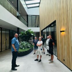 Bvk aan de gewonnen lunch bij partner IW4 ter ere van hun 65 jarig bestaan.